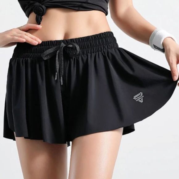Keiki Kona Pants - NWT Keiki Kona Flowy Fitness Workout Shorts in Black